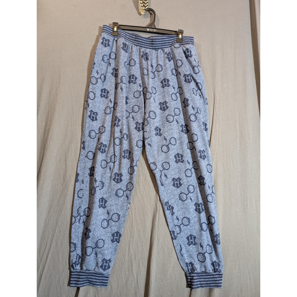 Harry Potter-themed gray jogger pajama Set Size XLarge - Picture 2 of 16